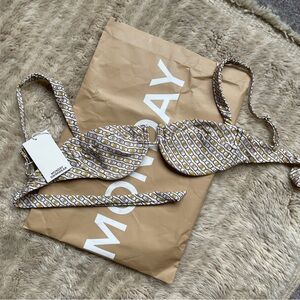 Monday Swimwear Cala Roja Bikini Top - Lynx Geo Size Small